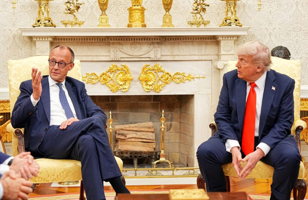 US President Donald Trump (R) meets with German Chancellor Friedrich Merz in the Oval Office at the White House. Credit: Michael Kappeler/dpa Pool/dpa
