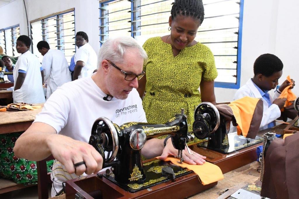MTN Ghana Volunteers Set to Equip Health Facilities During 21 Days of Y’ello Care