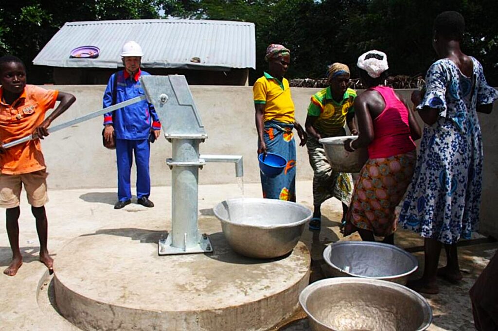Feature: China-aided boreholes lift hopes for better life across Togo’s central Plateaux