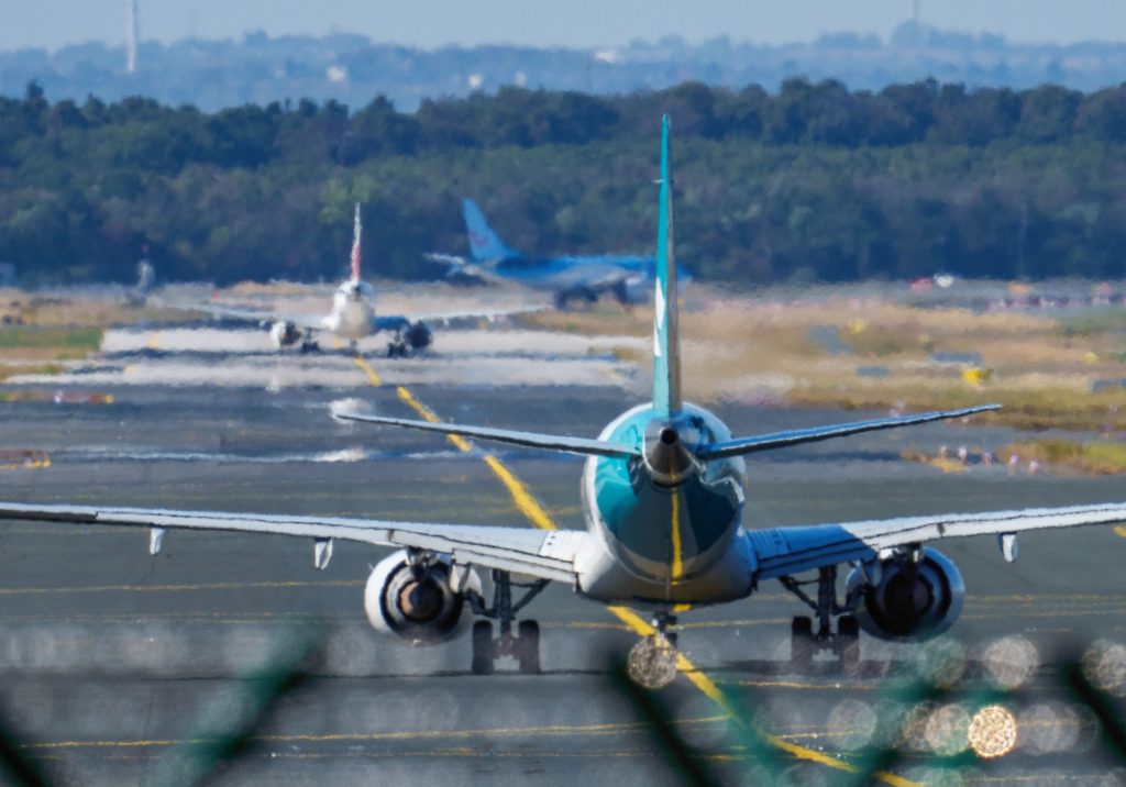German Airports Lose Passenger Traffic, Study Finds