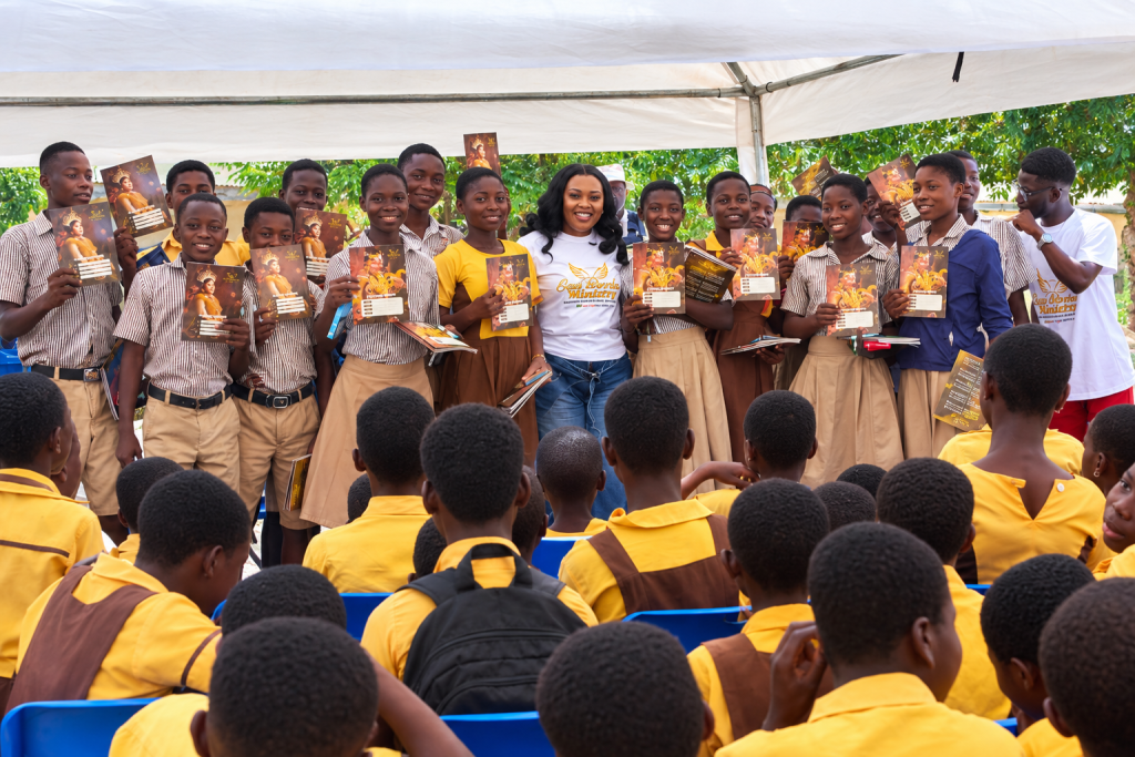 Essi Donkor Gives Ekumfi Students More Than School Supplies