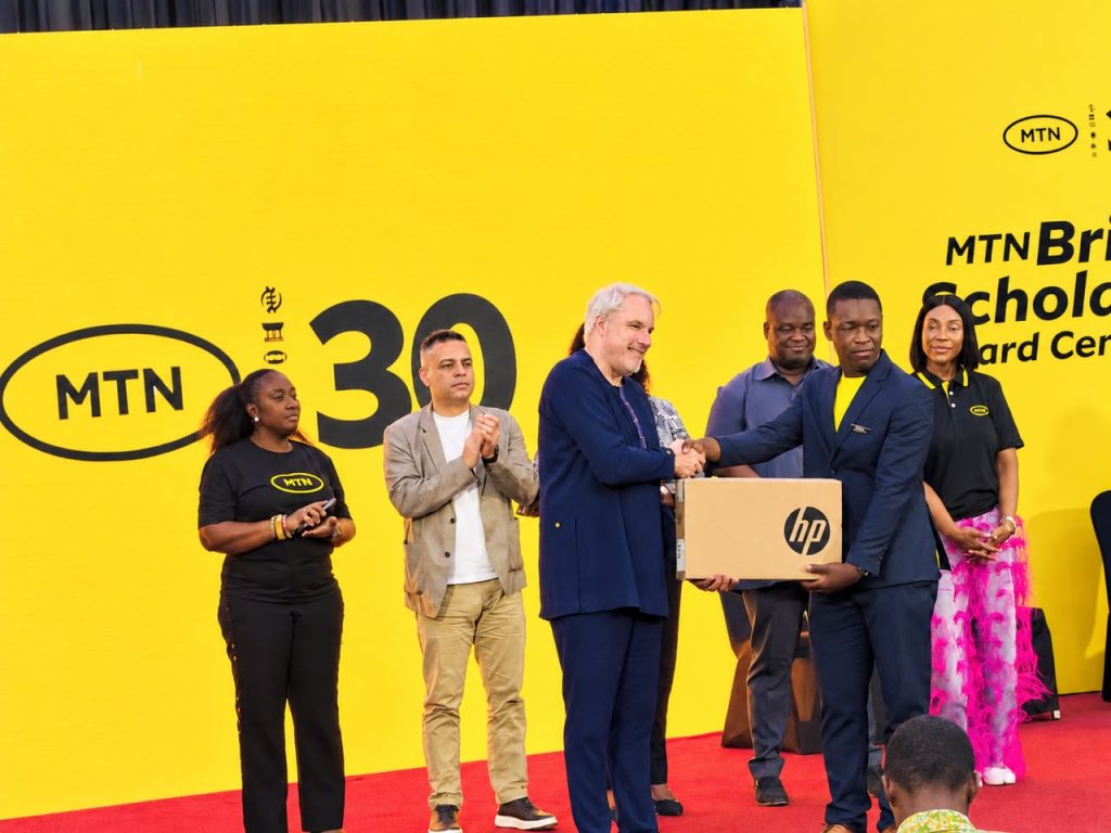 MTN Awards 500 Scholarships to Students and Teachers